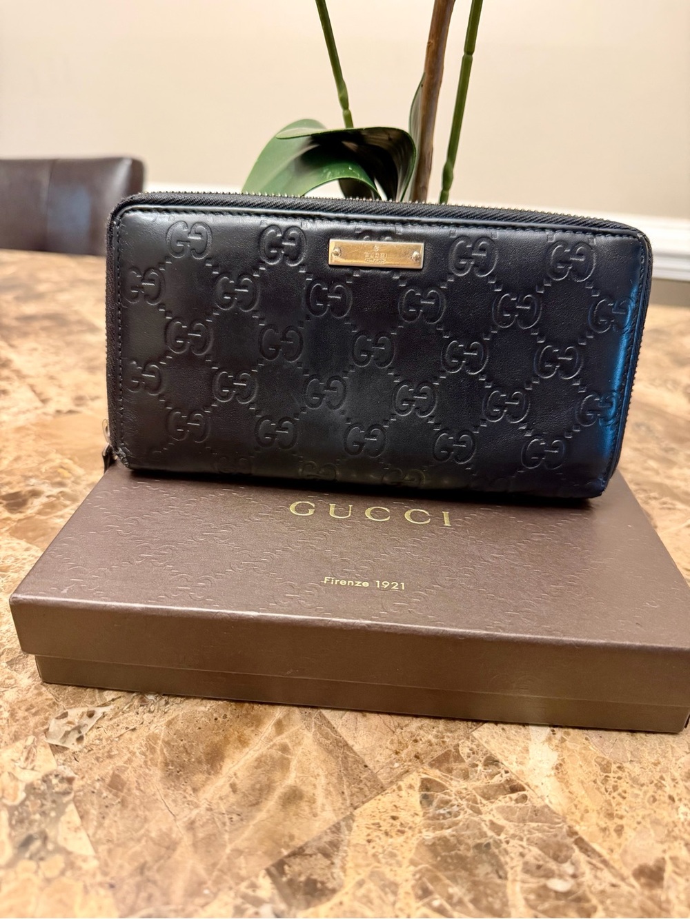 GUCCI Guccissima Leather Wallet & Box